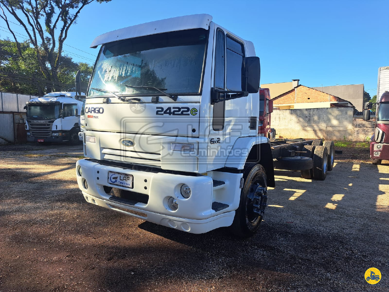 CAMINHAO FORD CARGO 2422 Baú Furgão Truck 6x2 LAF Caminhões CURITIBA PARANÁ PR